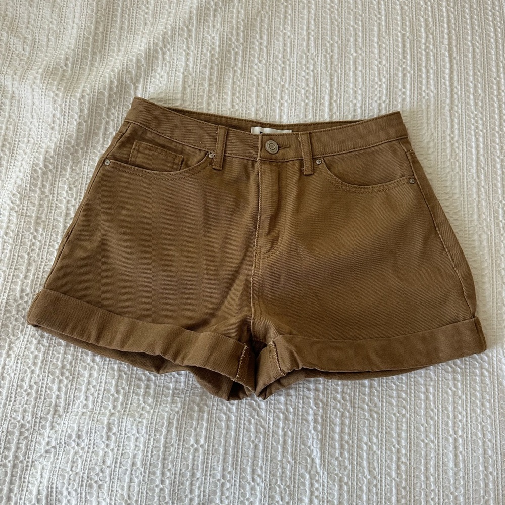 brown high waisted jean shorts